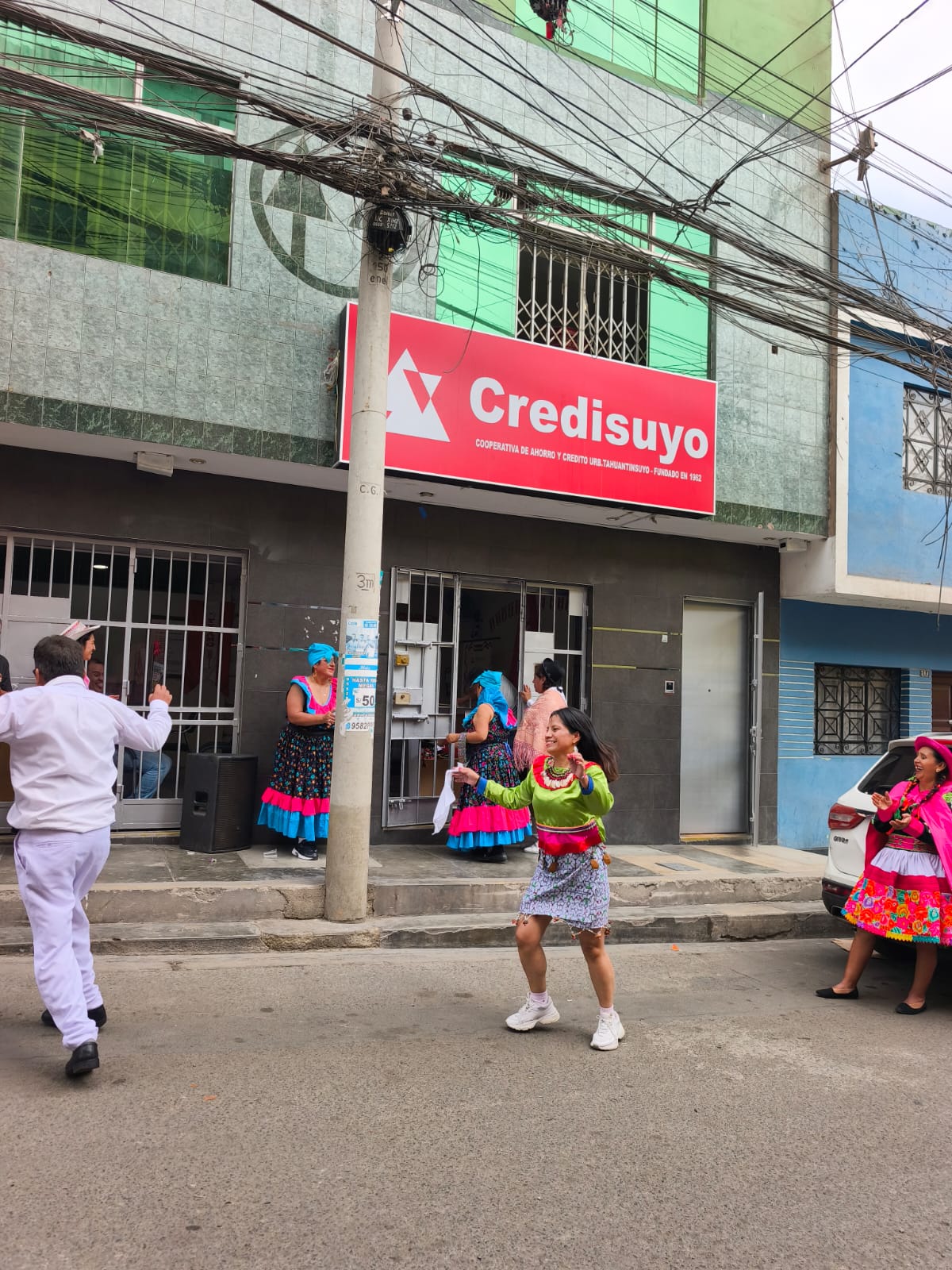 Tradición y cultura peruana en CREDISUYO